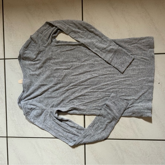 VICTORIA'S SECRET Henley Cotton Shirt. Long sleeve. Sparkle. NWT. Size: Medium - Picture 6 of 7